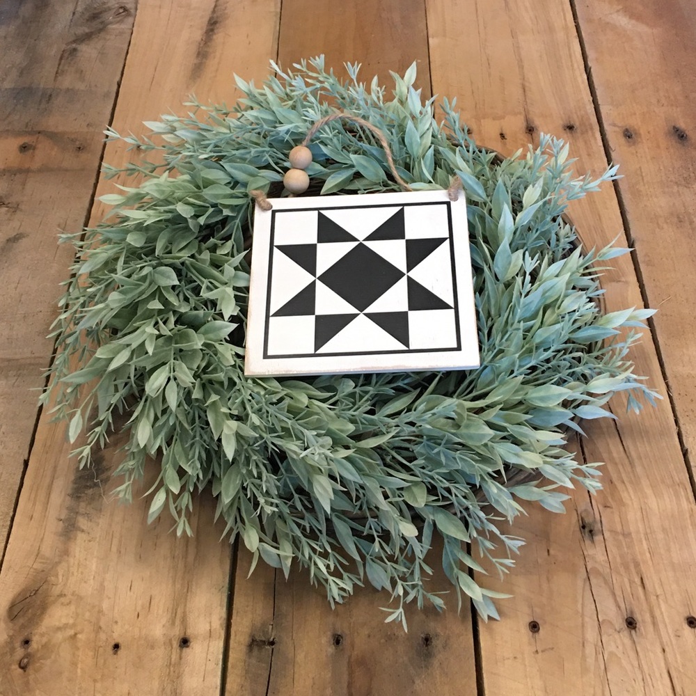 ๐2/$18!๐ Painted Quilt Handcrafted Sign - Picture 2 of 6